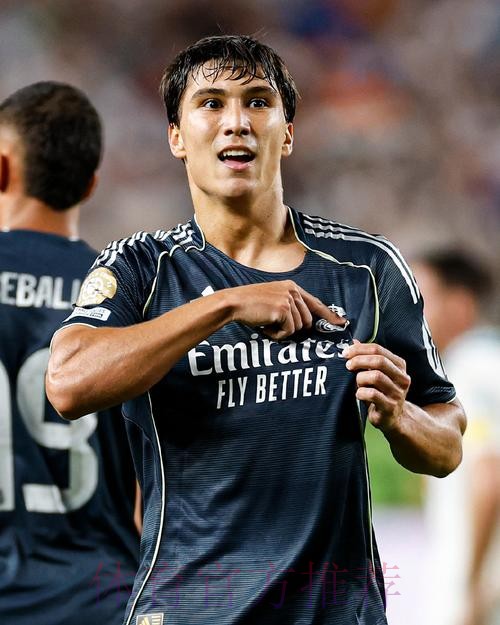 阿斯:皇马面临艰苦赛程 右后卫人选成安帅的难题